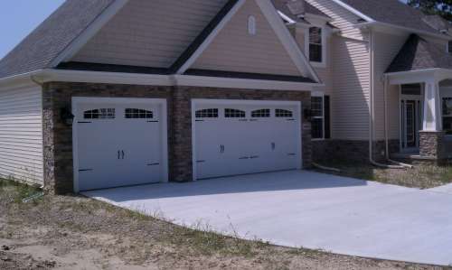 9100-9600 Series Garage Doors
