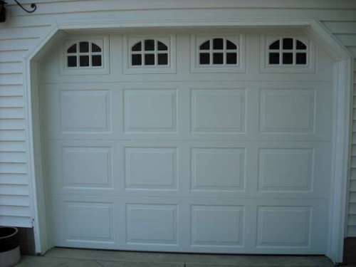 Image of 9100 Colonial Style Garage Door Installed in Munson Ohio (Geauga County).